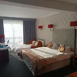 Amigo Отель 3*