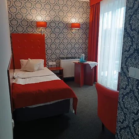 Amigo Hotel