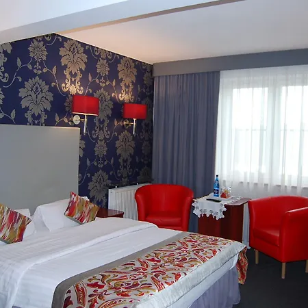 Отель Amigo Сулеювек